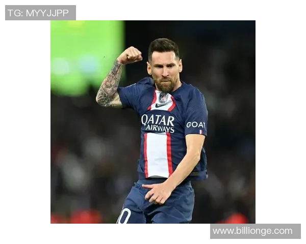 墨西哥足球巨星闪耀英超赛场 展现速度与力量的完美结合