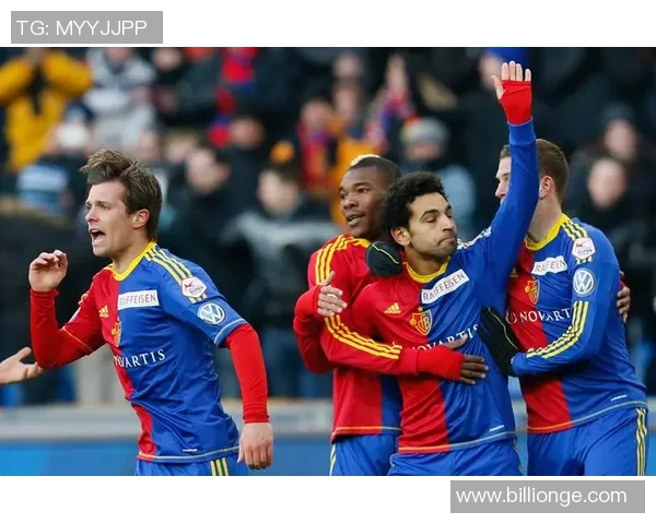 萨拉赫帕尼尼球星卡独家收藏价值分析与投资潜力解析